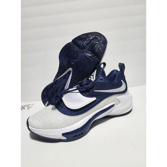 Athletic_Shoes